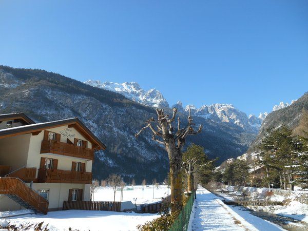 Foto invernale di presentazione Garni Lago Alpino