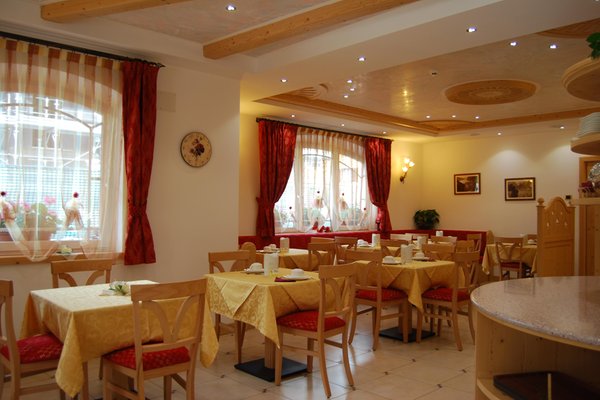 Das Restaurant Molveno Arnica Hotel Garni & Appartements