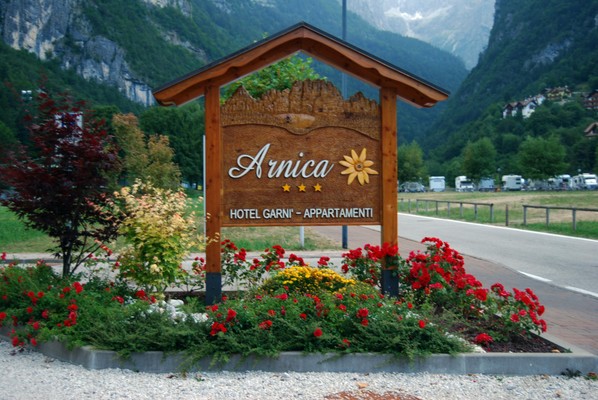 Foto esterno ARNICA Hotel Garni & Appartamenti