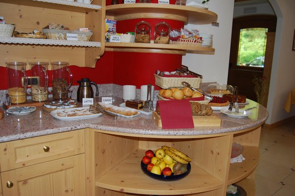 The restaurant Molveno Arnica Hotel Garni & Apartments