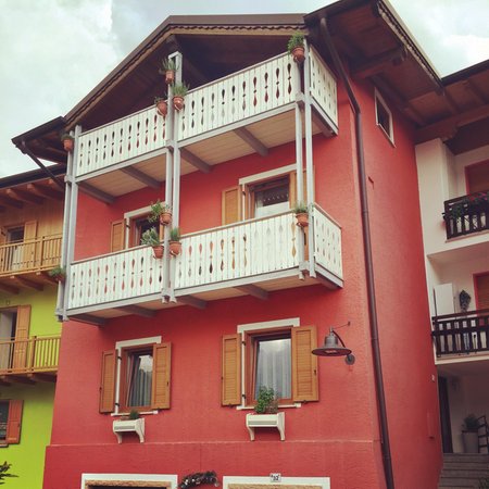 Foto estiva di presentazione B&B + Appartamenti Residenza Garibadi