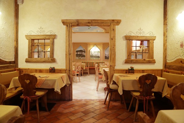 Il ristorante Fai della Paganella Casa Agostini