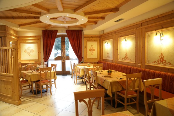 Il ristorante Fai della Paganella Casa Agostini