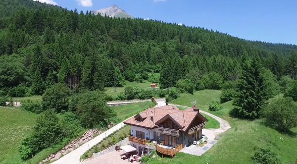 Foto Außenansicht B&B auf dem Bauernhof Ai Castioni
