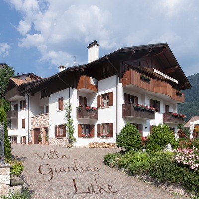 Foto esterno Appartamenti Villa Giardino Lake