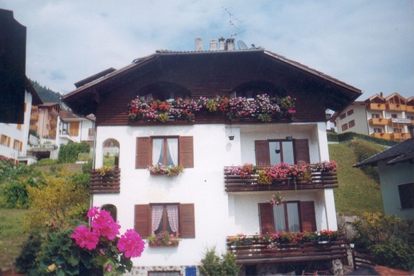 Foto esterno Appartamenti Villa dei Fiori