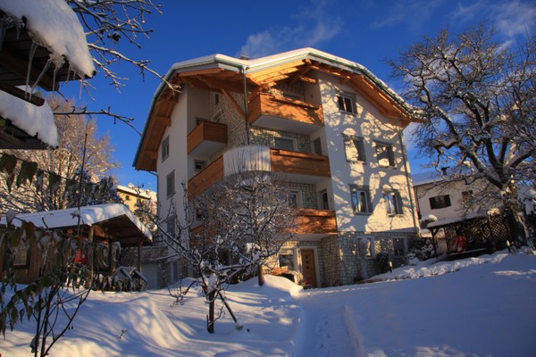 Photo exteriors Apartments Cortalta Mountain Lodge