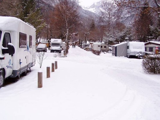 Foto Außenansicht Camping Spiaggia Molveno