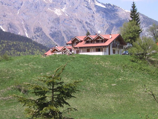 Foto esterno in estate Rì de la Clama