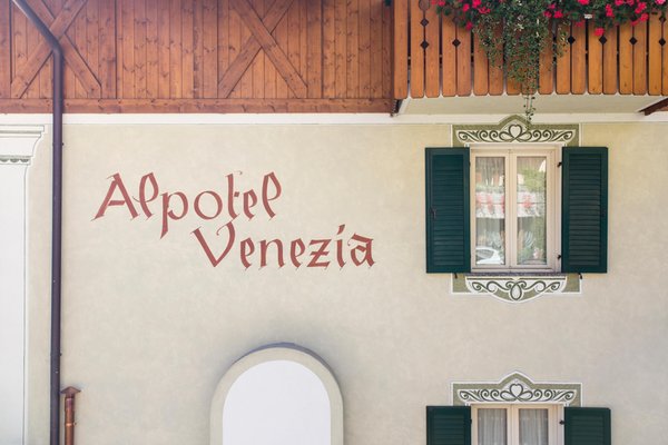 Photo exteriors in summer Alpotel Dolomiten
