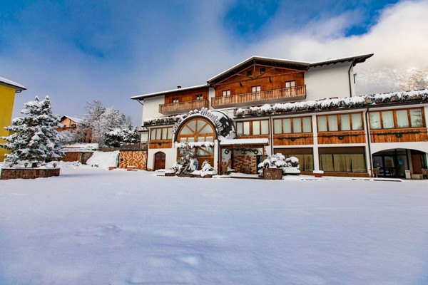 Foto esterno Hotel + Residence Montana