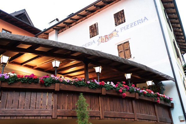 Photo exteriors Restaurant and Pizza La Botte