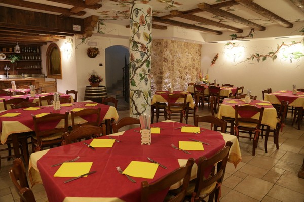 The restaurant Fai della Paganella Agostini