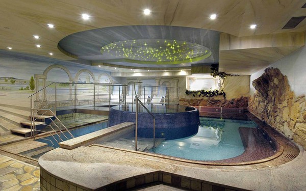 Photo of the indoor swimming pool