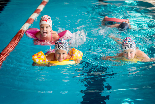 Foto des Hallenschwimmbads