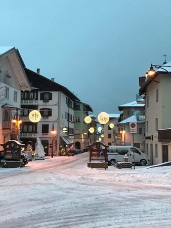 Foto Außenansicht im Winter Club Hotel Alpino