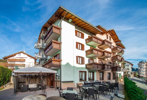 Foto esterno Hotel Irma
