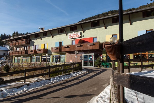 Foto esterno Hotel Villaggio Nevada