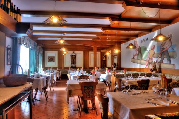 Il ristorante Bertoldi (Lavarone) Caminetto Mountain Resort