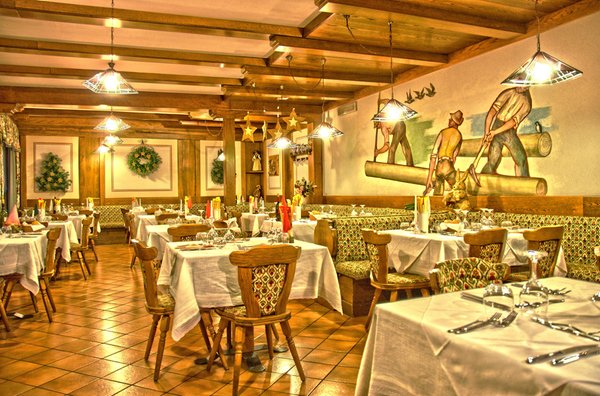 Il ristorante Bertoldi (Lavarone) Caminetto Mountain Resort