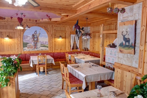 The restaurant Luserna Galeno