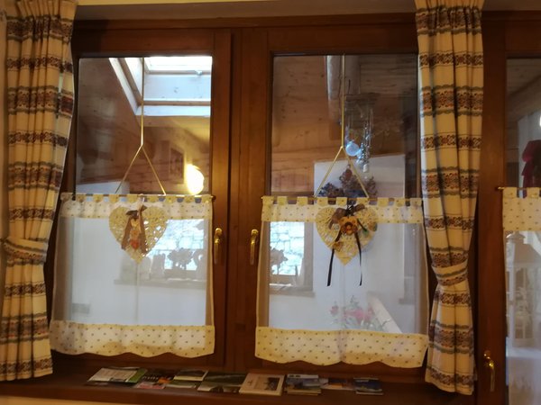Foto di alcuni dettagli Schiavi Angelica