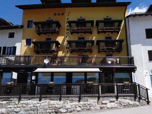 Foto Außenansicht B&B + Ferienwohnungen Francolini
