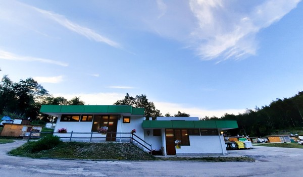 Foto Außenansicht Camping Lago di Lavarone
