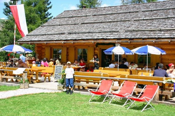 Foto esterno Rifugio Ücia Picio Pré
