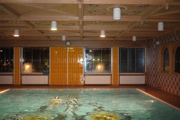 Foto des Hallenschwimmbads