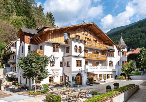 Foto esterno in estate Spanglwirt