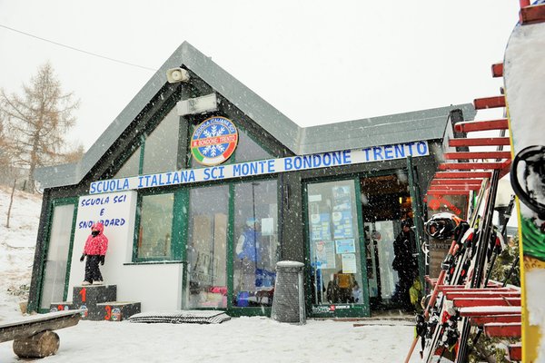 Präsentationsbild Italienische Skischule Monte Bondone Trento