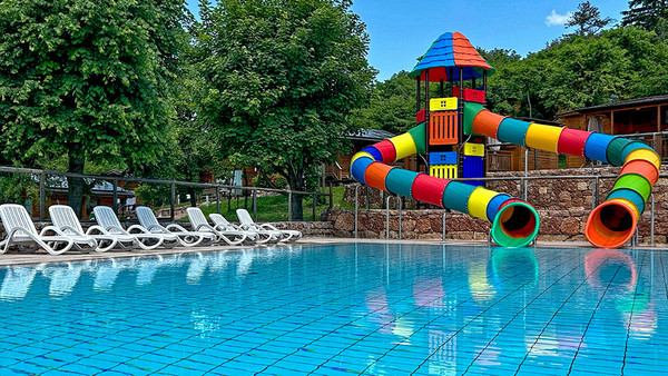 Photo of the outdoor swimming pool