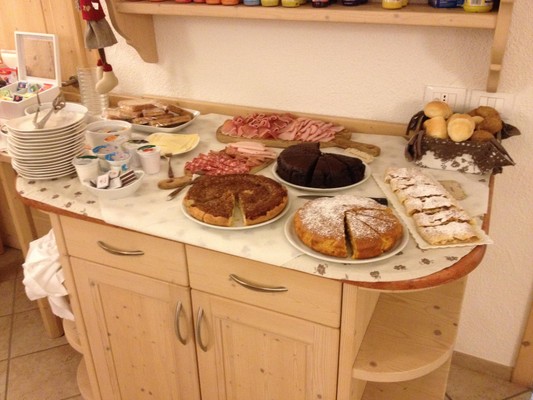 The breakfast Farmhouse B&B + Apartments La Decima