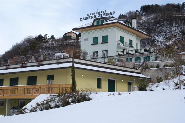 Foto Außenansicht Hotel Karinhall