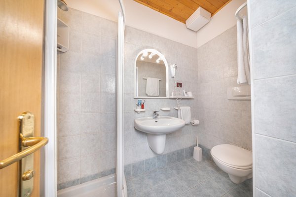 Foto del bagno Hotel Karinhall