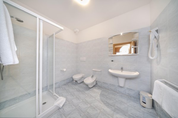 Foto del bagno Hotel Karinhall