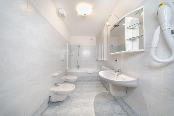 Foto del bagno Hotel Karinhall