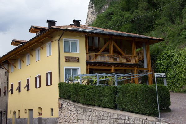 Foto esterno Affittacamere La Ferrata