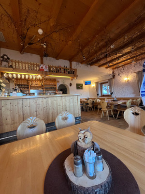 The restaurant Sorafurcia / Geiselsberg (Valdaora / Olang) Ski hut Niederegger