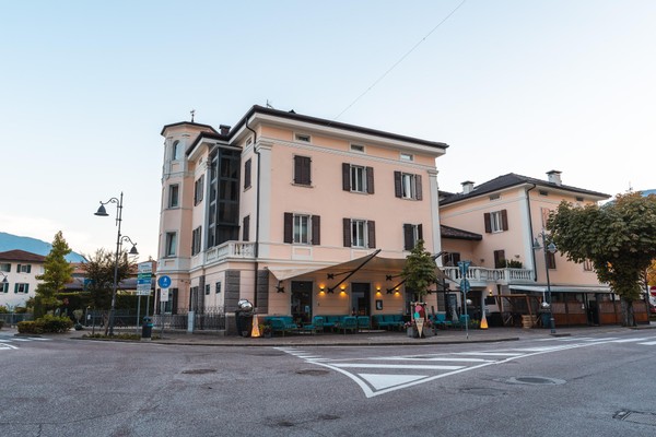 Foto esterno B&B-Hotel Caffè Centrale