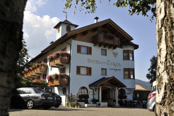 Foto Außenansicht Hotel Tirol - Natural Idyll