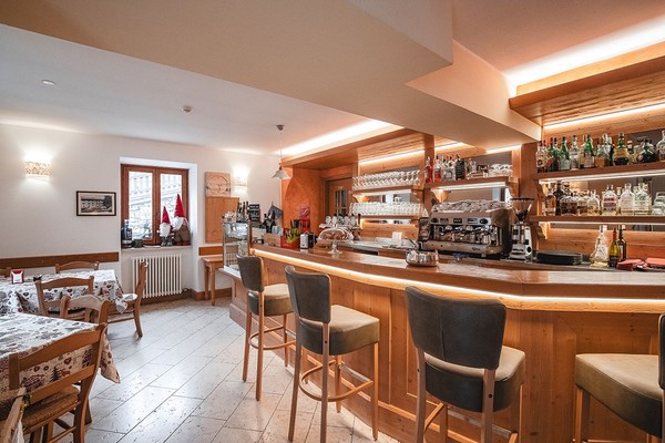 Photo of the bar Hotel Locanda Alpina - 1.250m