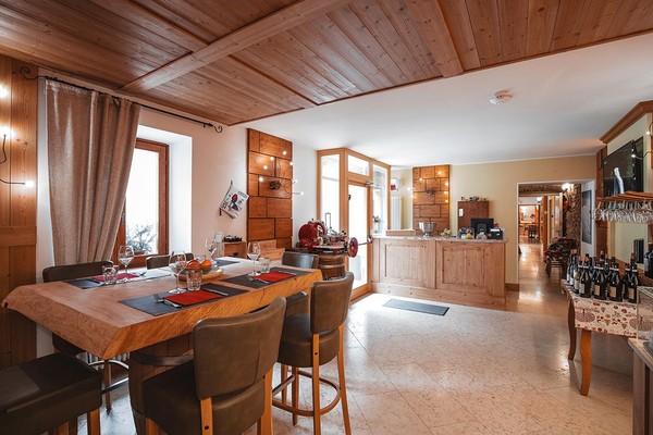 The restaurant Ala (Rovereto and Vallagarina) Locanda Alpina - 1.250m