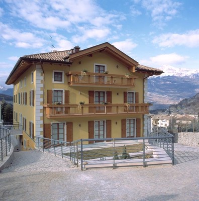 Photo exteriors Garni (B&B) + Apartments Rainbow