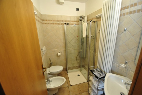 Foto vom Bad Garni + Ferienwohnungen Rainbow