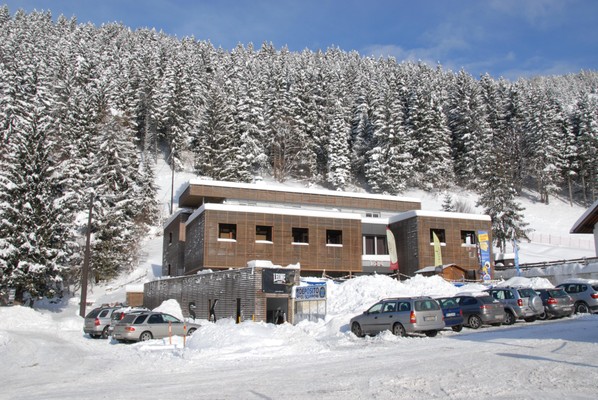 Photo exteriors Hotel Kube