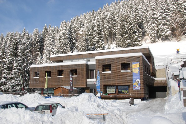 Photo exteriors Hotel Kube