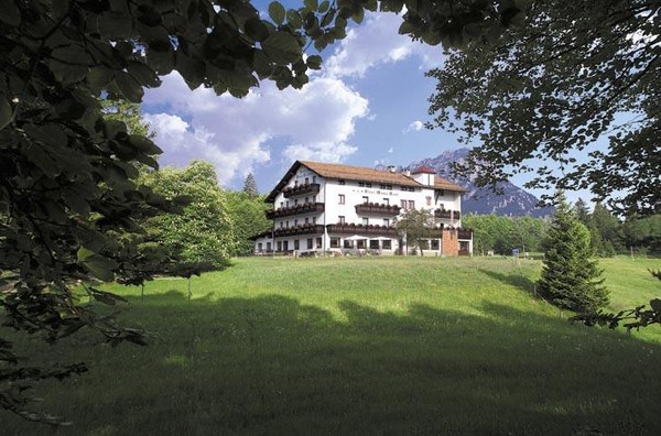 Foto esterno Hotel Monte Rust