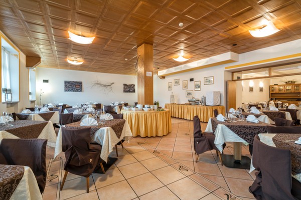 The restaurant Segonzano (Valle di Cembra) Alle Piramidi